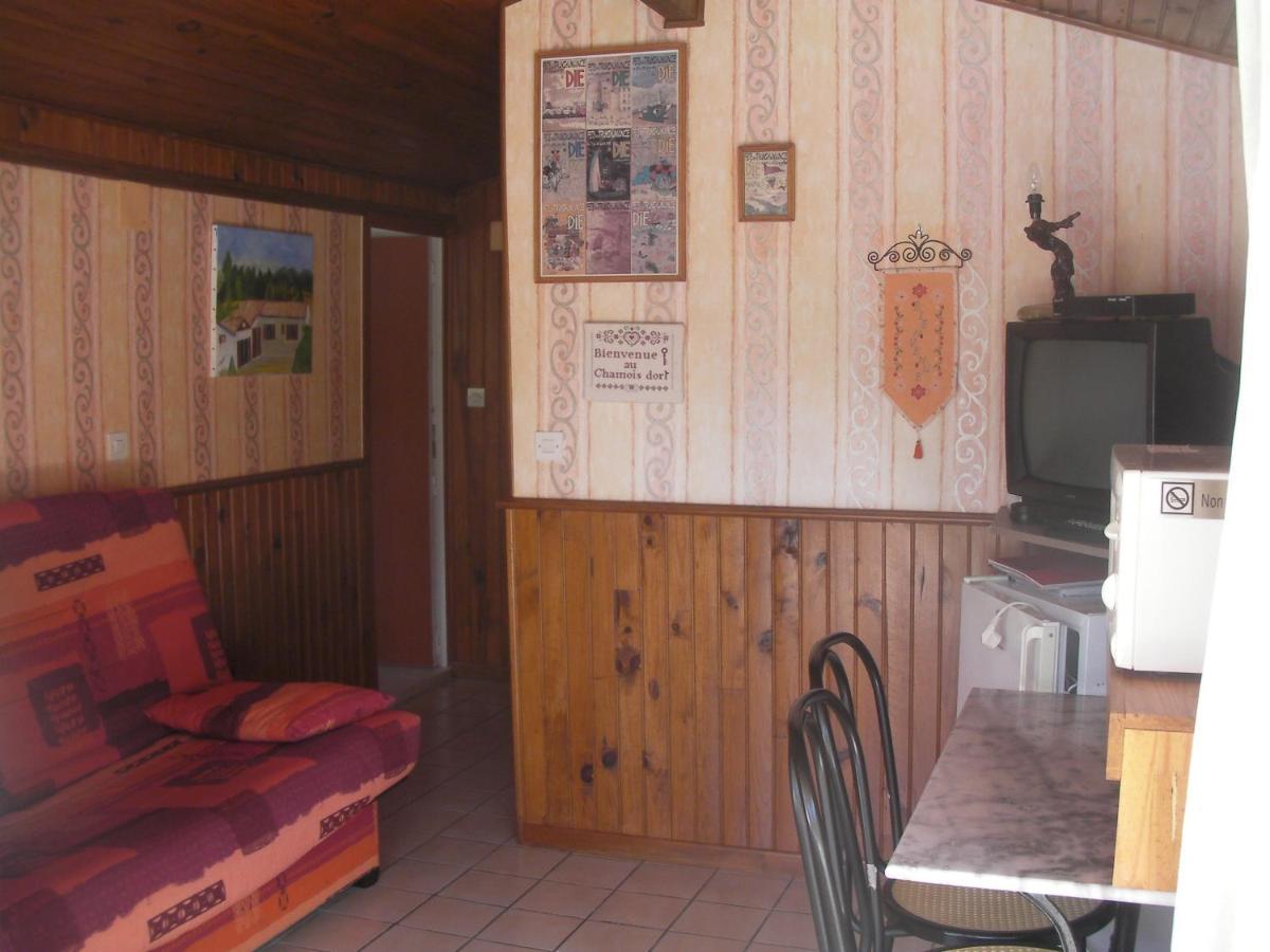 Le Chamois Dort Bed and Breakfast Die Exteriör bild